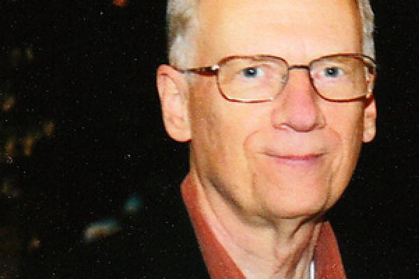 a headshot of a man with glasses (Richard Jagacinski)