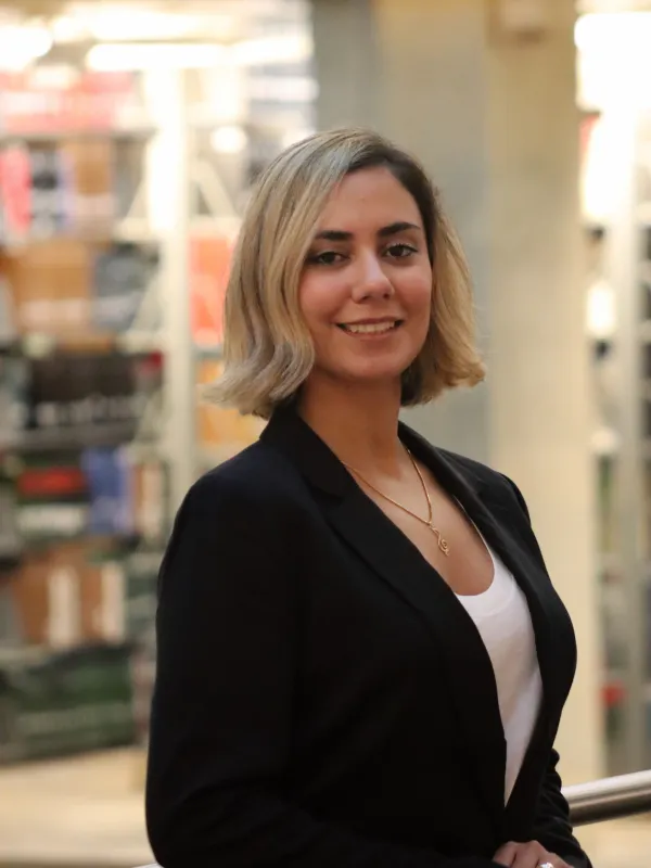 Picture of Zari Mahmoudi
